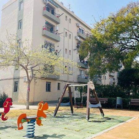 Cozy 2-Bedroom Serviced Apartment With Netflix Puerto de Sagunto Exterior photo